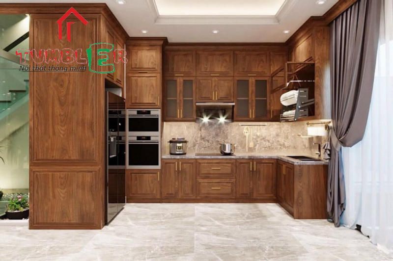 Mẫu tủ bếp 2 tầng kiểu dáng chữ U là một trong những phương án tối ưu cho không gian nấu nướng của gia đình bạn. 